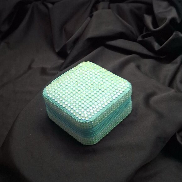 Tiffany Blue Jewelry Box, Girls' First Jewelry Box, Small Jewelry Box, Unique - Picture 5 of 7